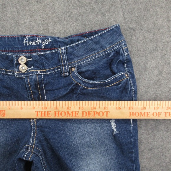 Amethyst Women's Capri Jeans Blue Distressed Stretch Size 11 Audrina - Picture 5 of 14